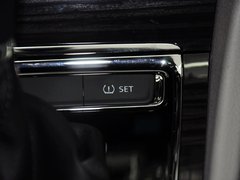 2013款 1.6L 自动 豪华版