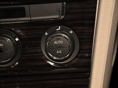 2013款 1.6L 自动 豪华版