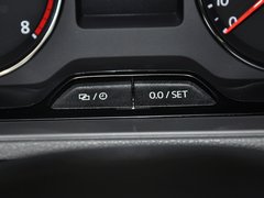2013款 1.6L 自动 豪华版