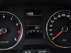 2013款 1.6L 自动 豪华版