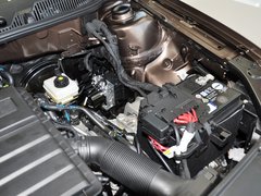 2013款 1.6L 自动 豪华版