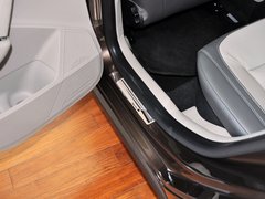 2013款 1.6L 自动 豪华版