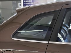 2013款 1.6L 自动 豪华版