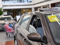 2013款 1.6L 自动 豪华版