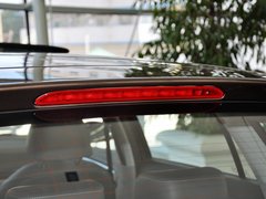 2013款 1.6L 自动 豪华版
