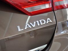 2013款 1.6L 自动 豪华版
