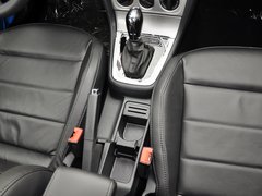 2013款 1.6L 自动 舒适型