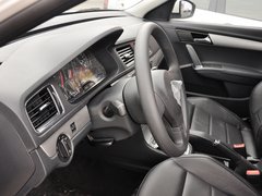 2013款 1.6L 自动 舒适型