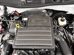 2013款 1.6L 自动 舒适型
