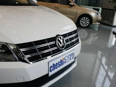 2013款 1.6L 自动 豪华版