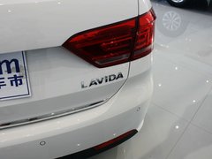 2013款 1.6L 自动 豪华版