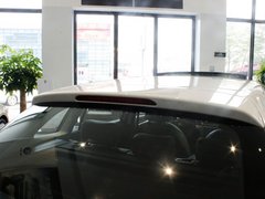 2013款 1.6L 自动 豪华版