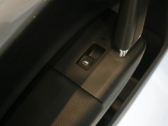 2013款 1.6L 自动 豪华版