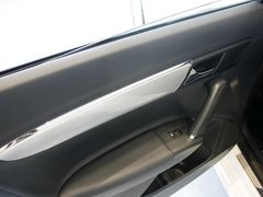 2013款 1.6L 自动 豪华版