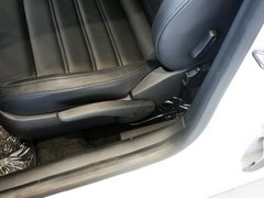 2013款 1.6L 自动 豪华版