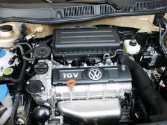 2013款 1.6L 自动 豪华版