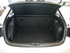 2013款 1.6L 自动 豪华版