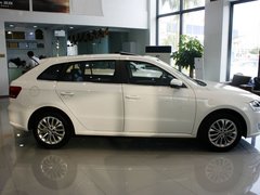 2013款 1.6L 自动 豪华版