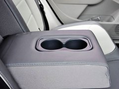 2013款 1.6L 自动 豪华版