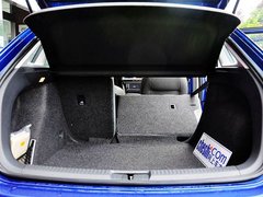 2013款 1.6L 自动 豪华版