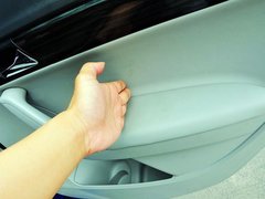 2013款 1.6L 自动 豪华版