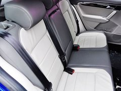 2013款 1.6L 自动 豪华版