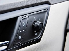 2013款 1.6L 自动 豪华版
