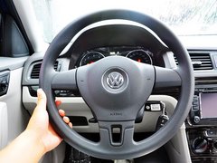 2013款 1.6L 自动 豪华版