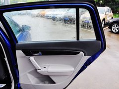 2013款 1.6L 自动 豪华版