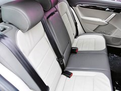 2013款 1.6L 自动 豪华版
