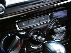 2013款 1.6L 自动 豪华版