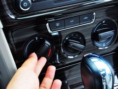 2013款 1.6L 自动 豪华版