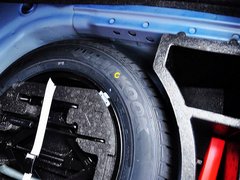 2013款 1.6L 自动 豪华版