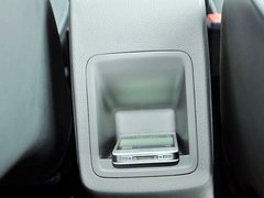 2013款 1.6L 自动 豪华版