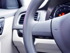2013款 1.6L 自动 豪华版