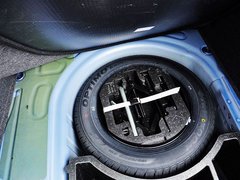 2013款 1.6L 自动 豪华版
