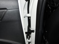 2013款 1.6L 自动 豪华版