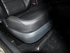 2013款 1.6L 自动 豪华版