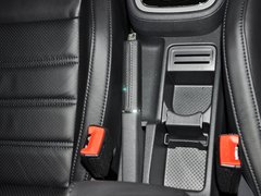2013款 1.6L 自动 豪华版