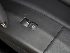 2013款 1.6L 自动 豪华版