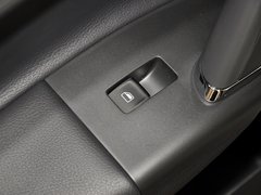 2013款 1.6L 自动 豪华版