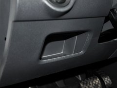 2013款 1.6L 自动 豪华版