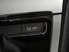 2013款 1.6L 自动 豪华版