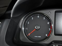 2013款 1.6L 自动 豪华版