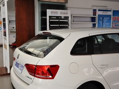 2013款 1.6L 自动 豪华版