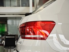 2013款 1.6L 自动 豪华版