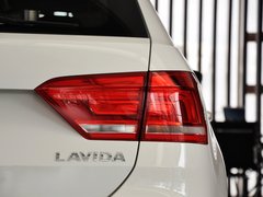 2013款 1.6L 自动 豪华版