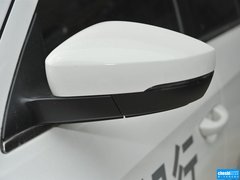 2013款 1.6L 自动 豪华版