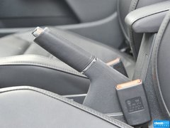 2013款 1.6L 自动 豪华版