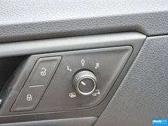 2013款 1.6L 自动 豪华版